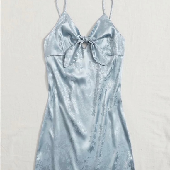 Blue satin printed cami dress SIZE MEDIUM - Picture 1 of 3
